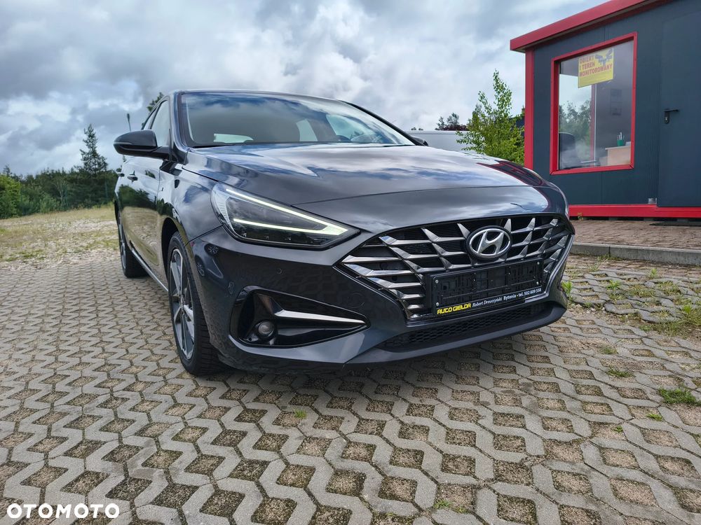 Hyundai i30 1.5 T-GDI 48V-Hybrid DCT EDITION 30 - 35