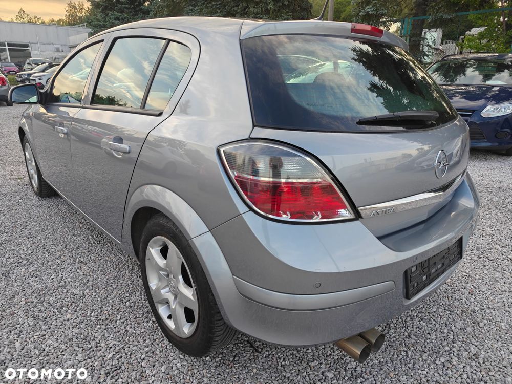 Opel Astra - 4