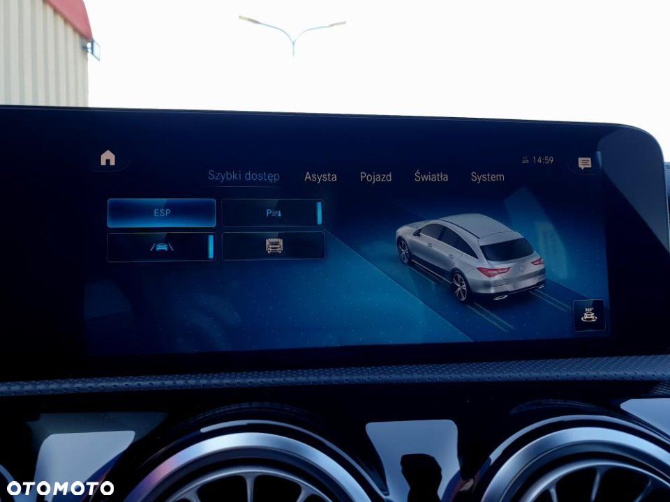 Mercedes-Benz CLA - 27
