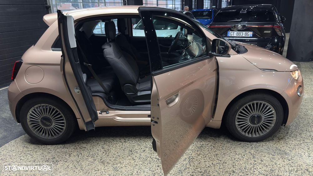 Fiat 500e 3 + 1 23,8kWh Icon - 53