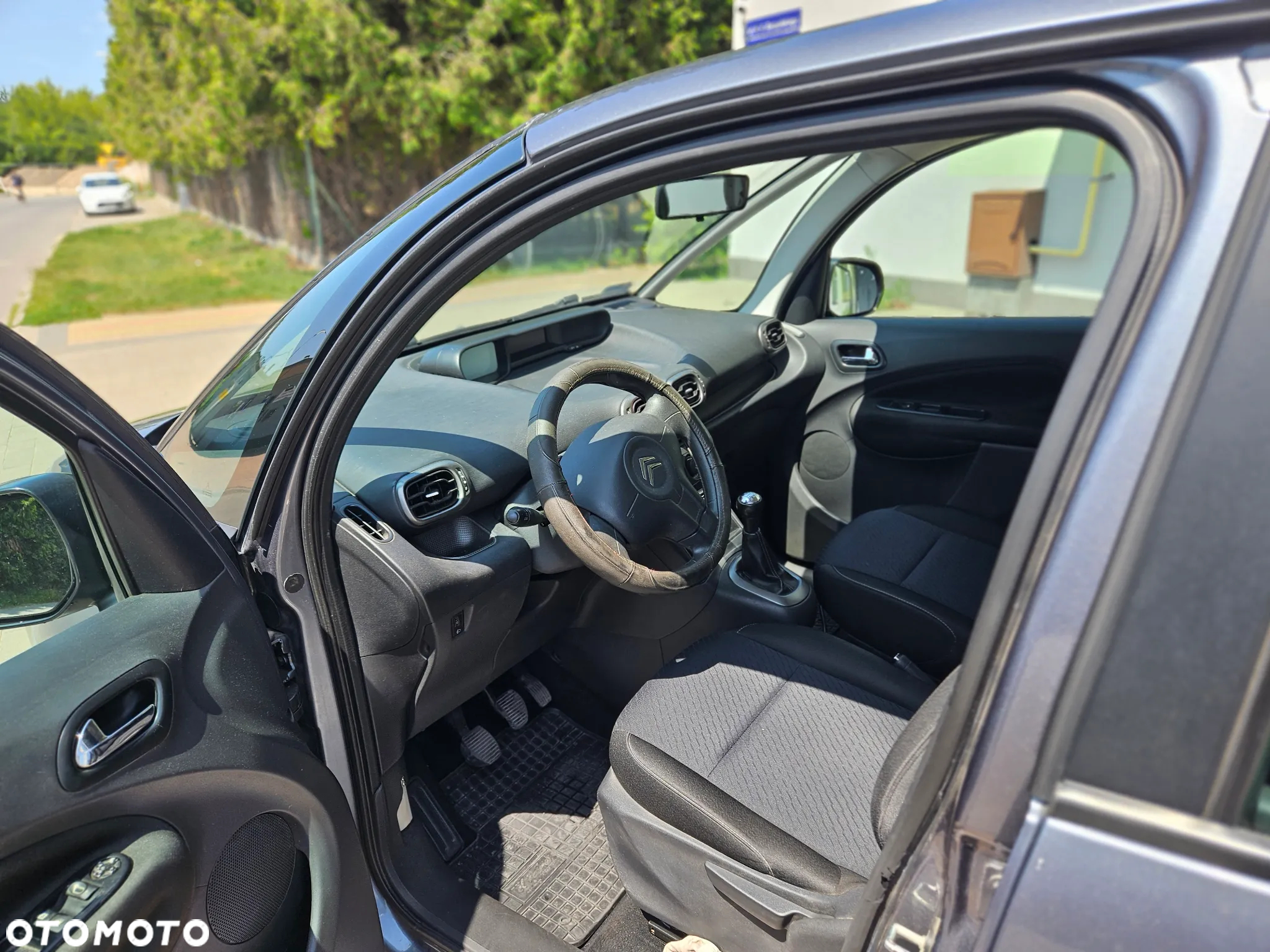 Citroën C3 Picasso 1.4i Attraction - 11