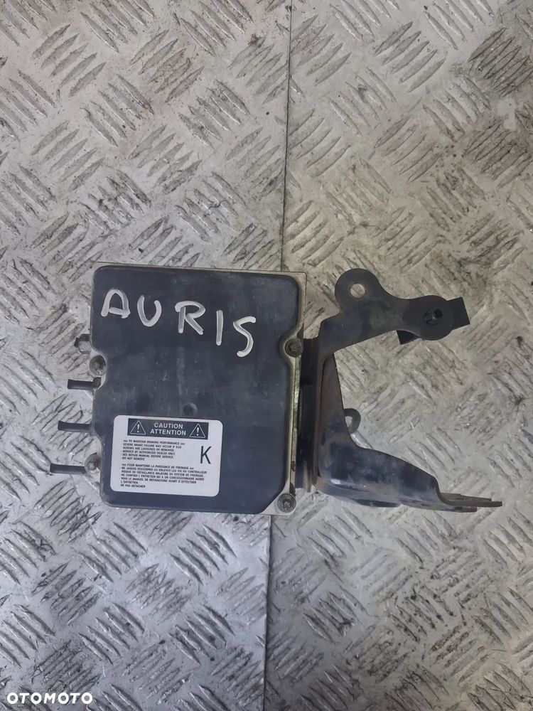 TOYOTA AURIS I 2.2 D-CAT POMPA ABS - 1