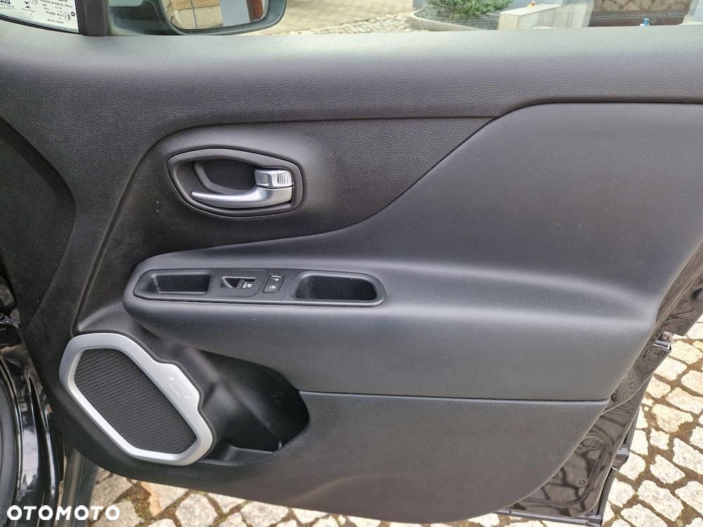 Jeep Renegade 1.4 MultiAir Limited - 16