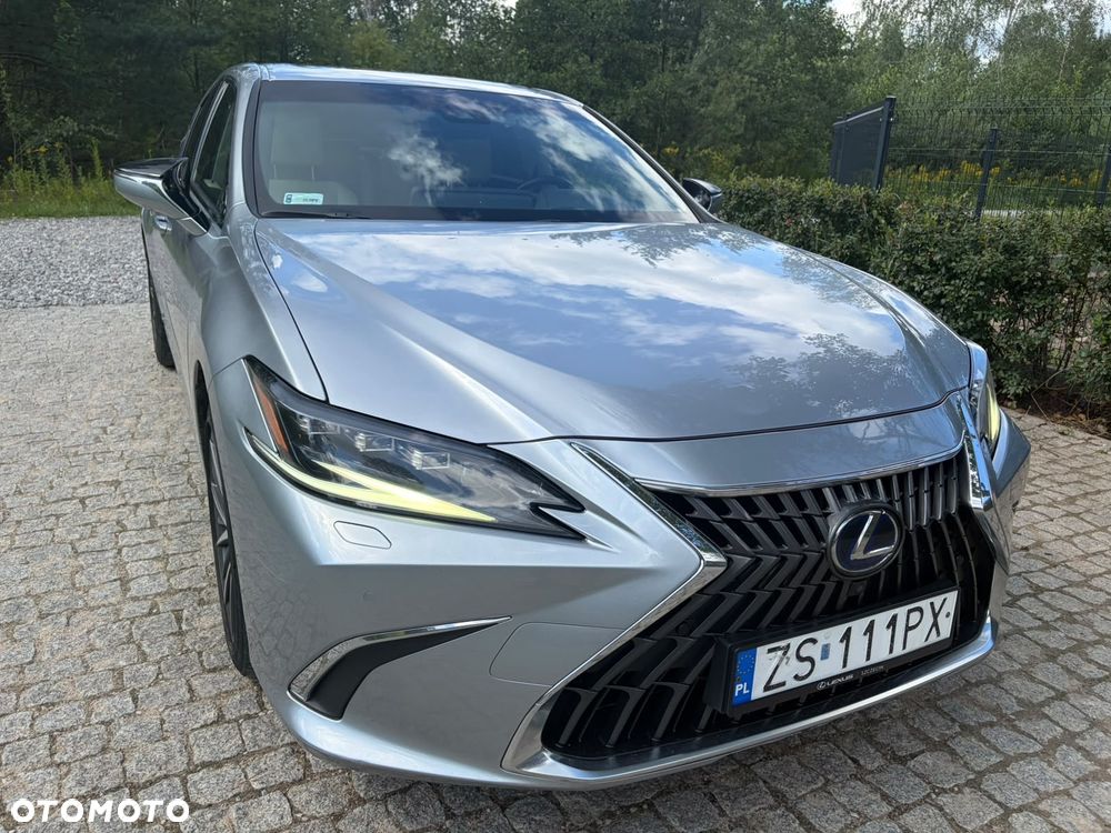 Lexus ES 300h Prestige - 4