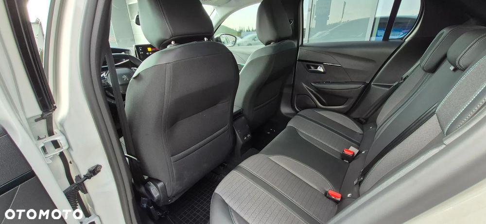 Peugeot 208 1.2 PureTech Allure Pack S&S EAT8 - 28