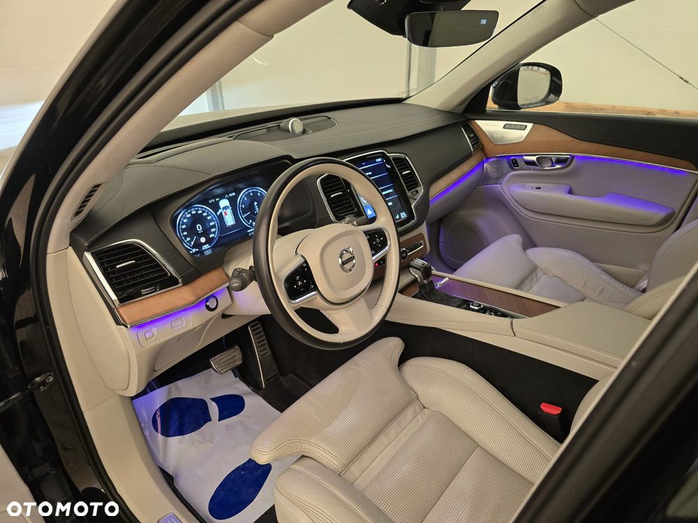 Volvo XC 90 T6 AWD Inscription 7os - 28
