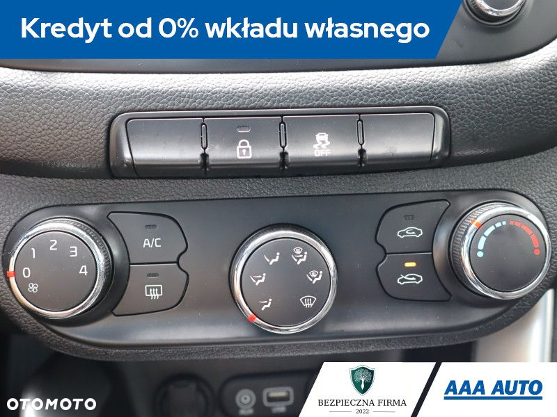 Kia Ceed - 13