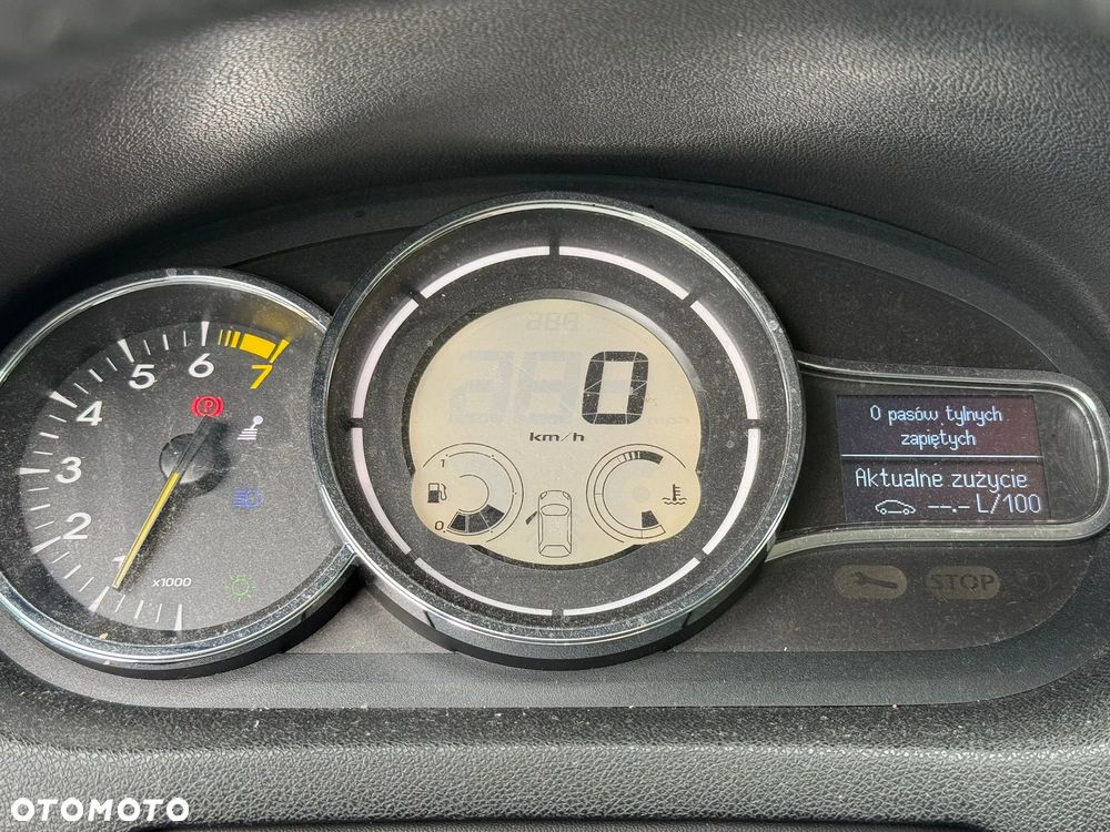 Renault Megane 1.6 16V Dynamique Euro5 - 10