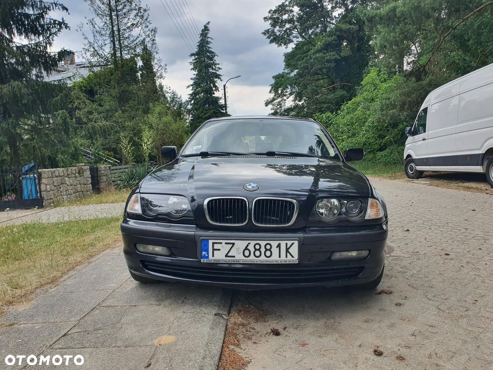 BMW Seria 3 - 18