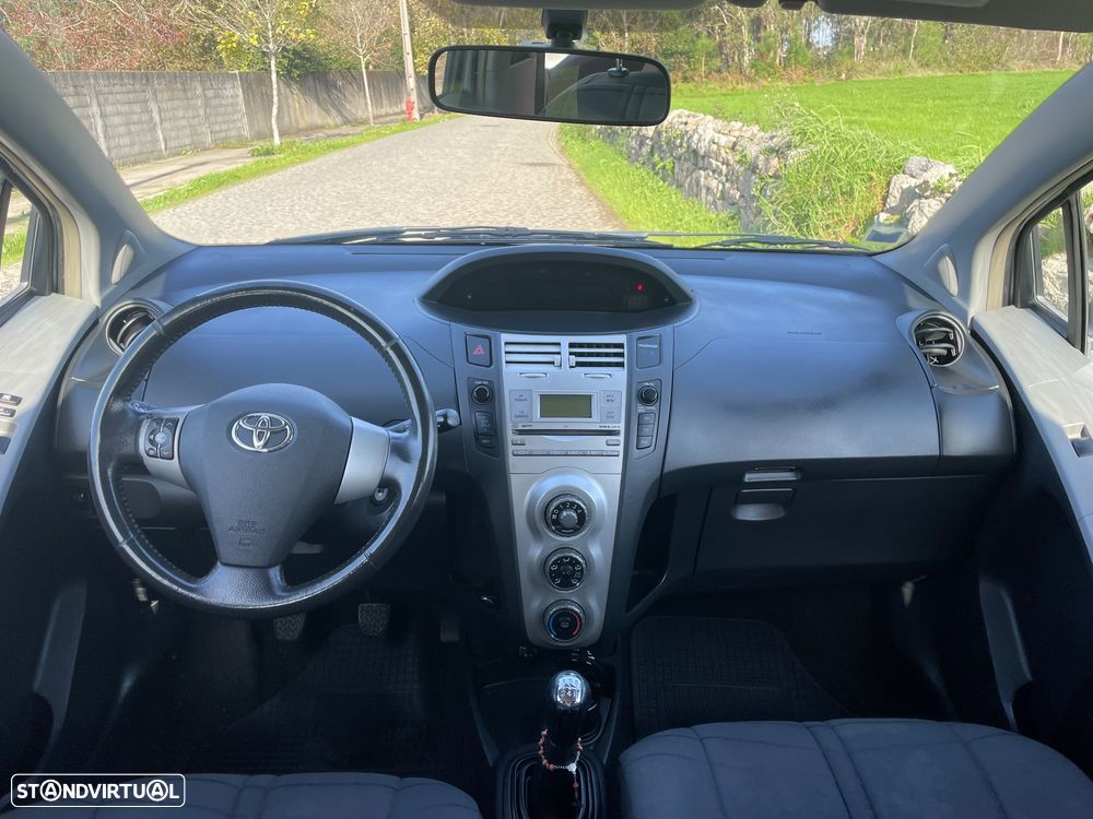 Toyota Yaris 1.0 VVT-i Sol High Pack MMT - 4