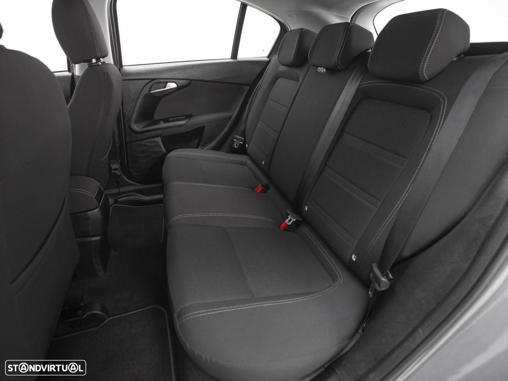Fiat Tipo 1.3 MultiJet Life — fotografia 9