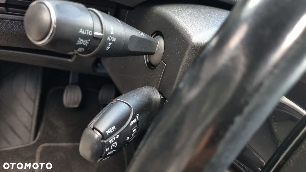 Peugeot 3008 BlueHDi 150 Stop & Start Allure - 22