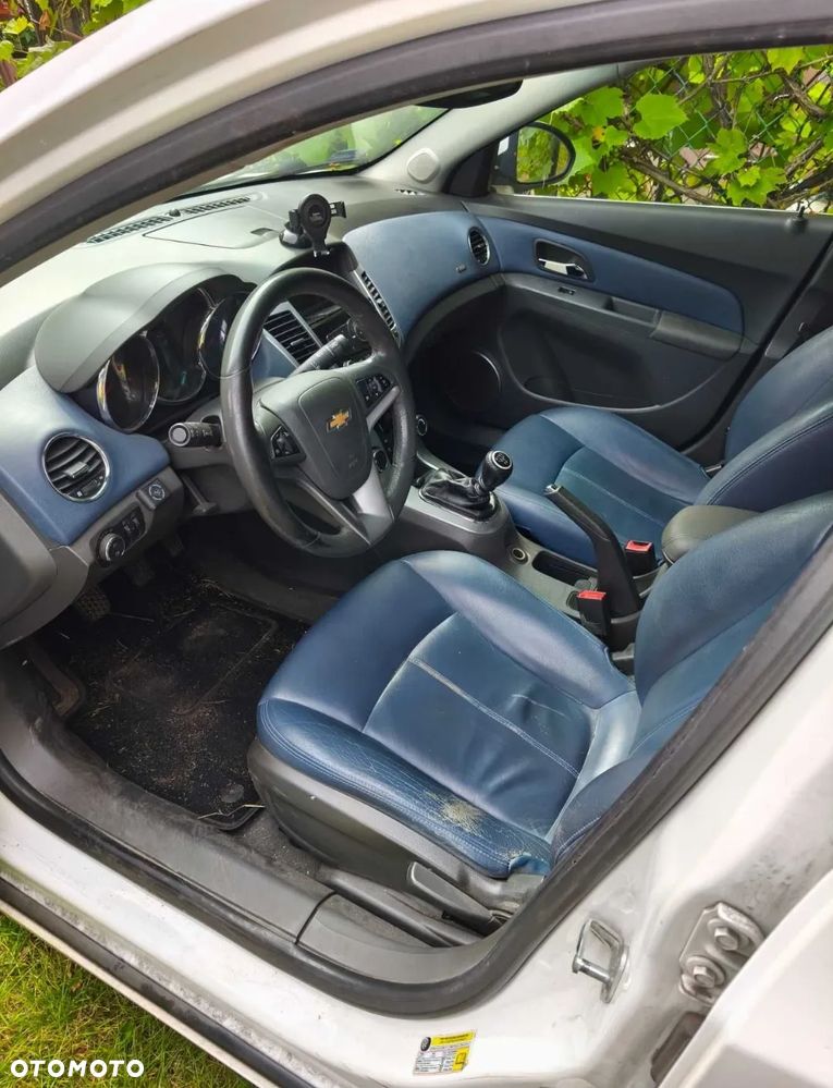 Chevrolet Cruze 1.8 LT - 4