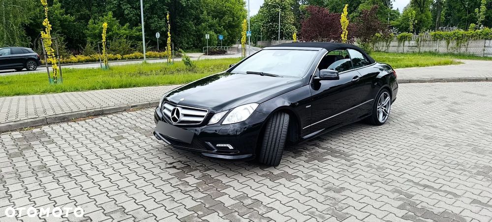 Mercedes-Benz Klasa E 300 BlueEFFICIENCY 7G-TRONIC Elegance - 11