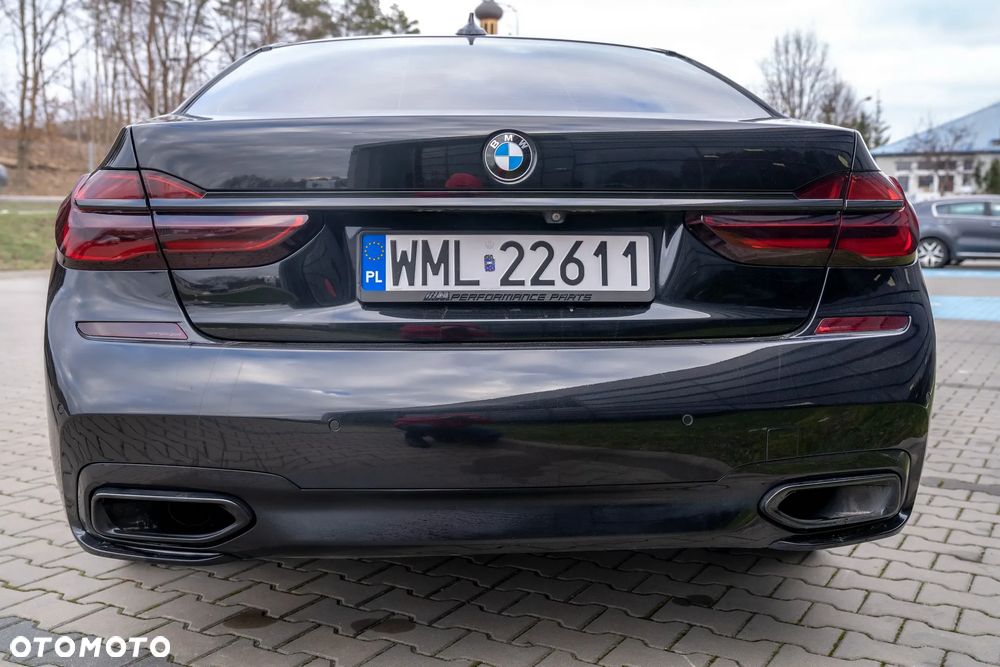 BMW Seria 7 740Li - 14