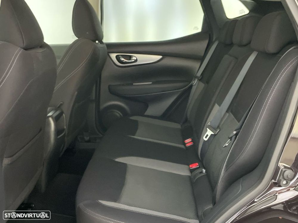 Nissan Qashqai 1.3 DIG-T N-Connecta - 12