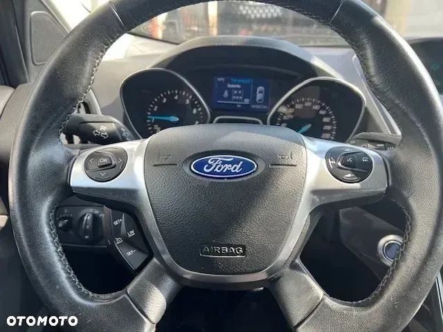 Ford Kuga 1.5 EcoBoost 2x4 Business Edition - 18