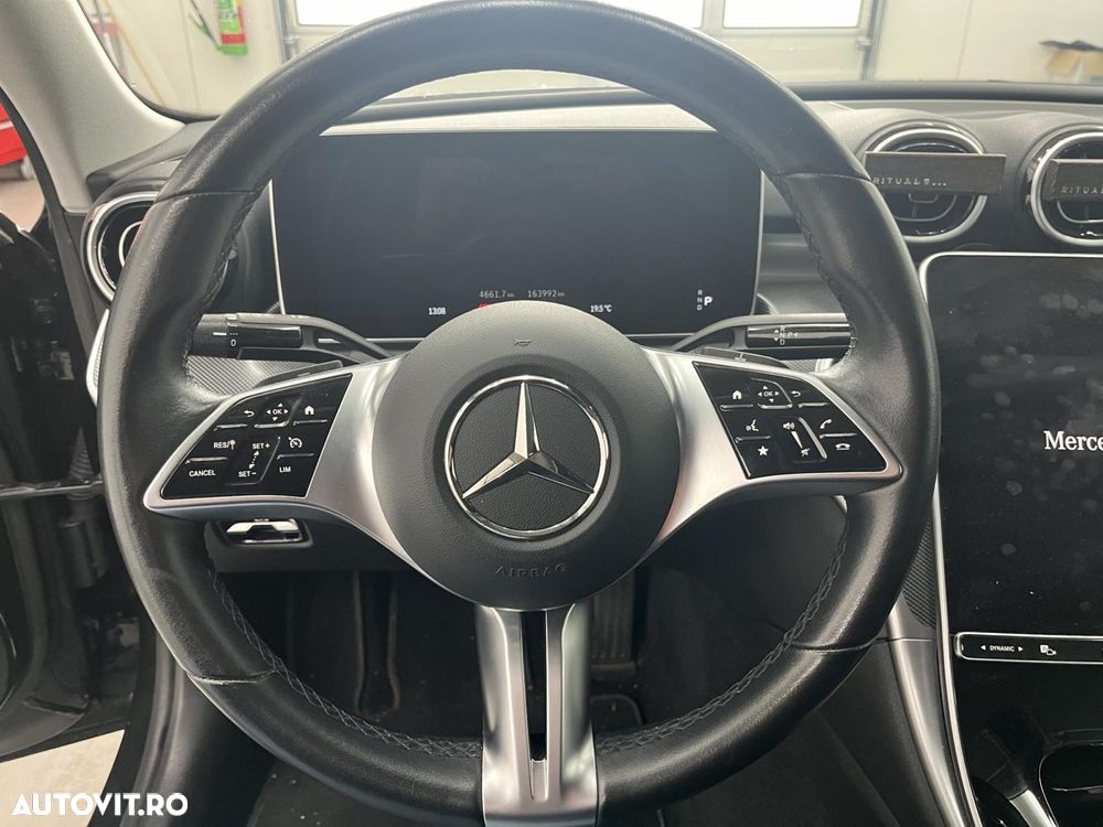 Mercedes-Benz C - 13