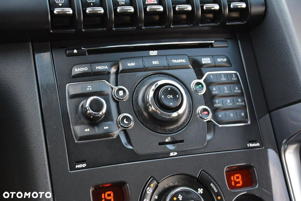 Peugeot 3008 Hybrid4 - 25