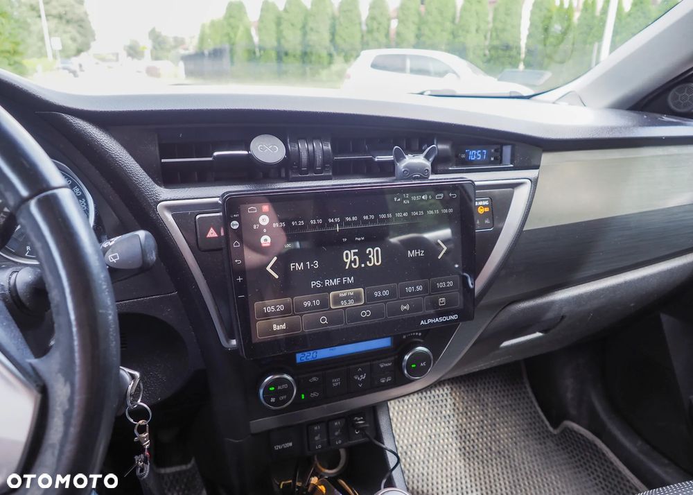 Toyota Auris - 2