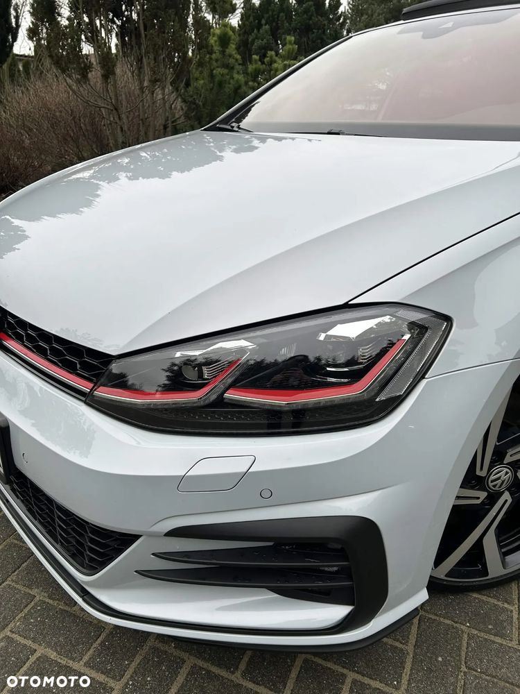 Volkswagen Golf - 7