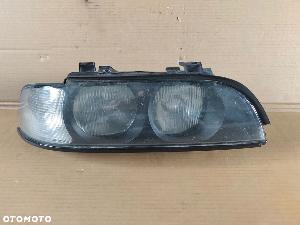 BMW 5 E39 2.0D LAMPA PRAWY PRZÓD EUROPA ORYGINAŁ - 1