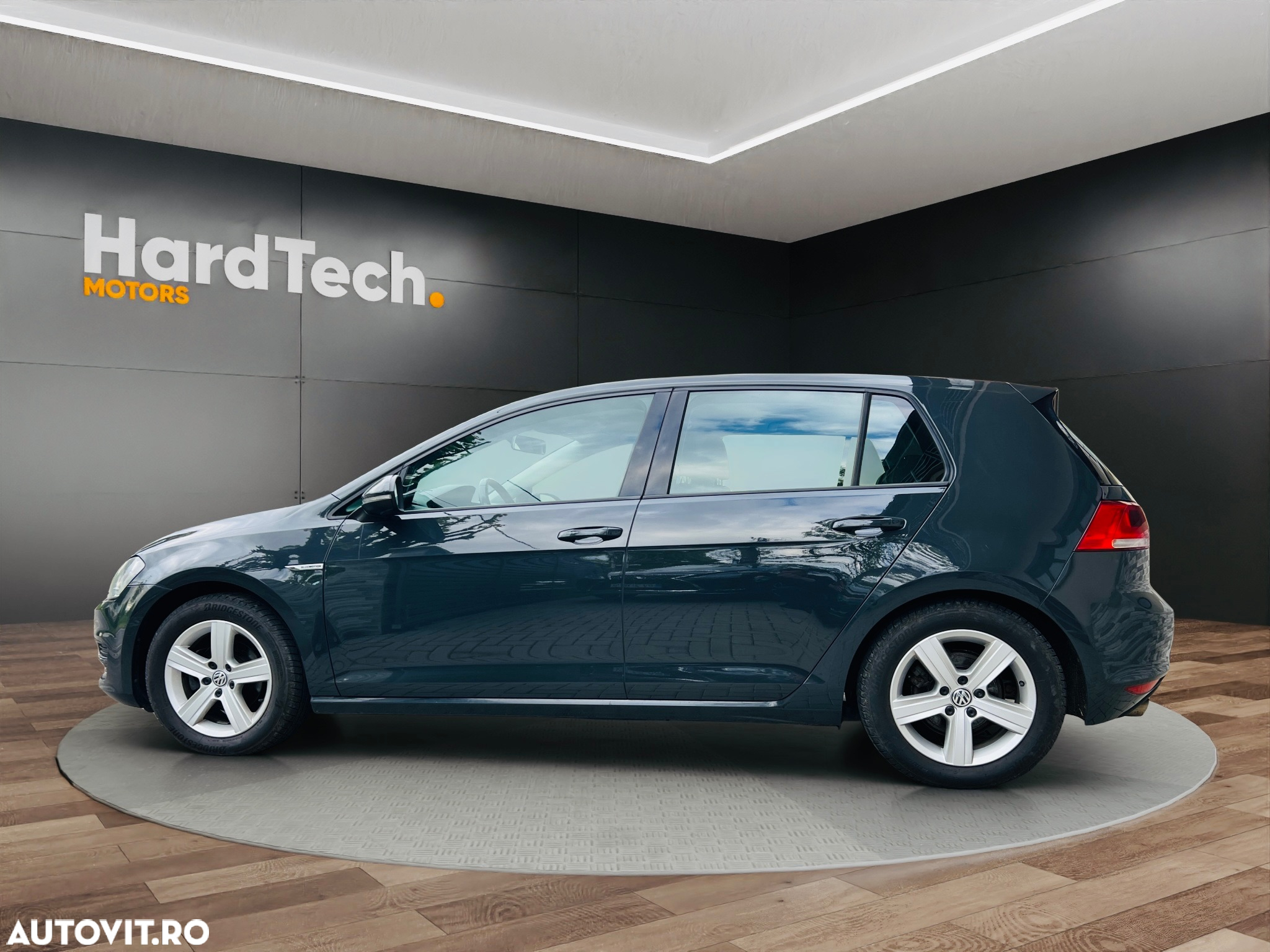 Volkswagen Golf - 7