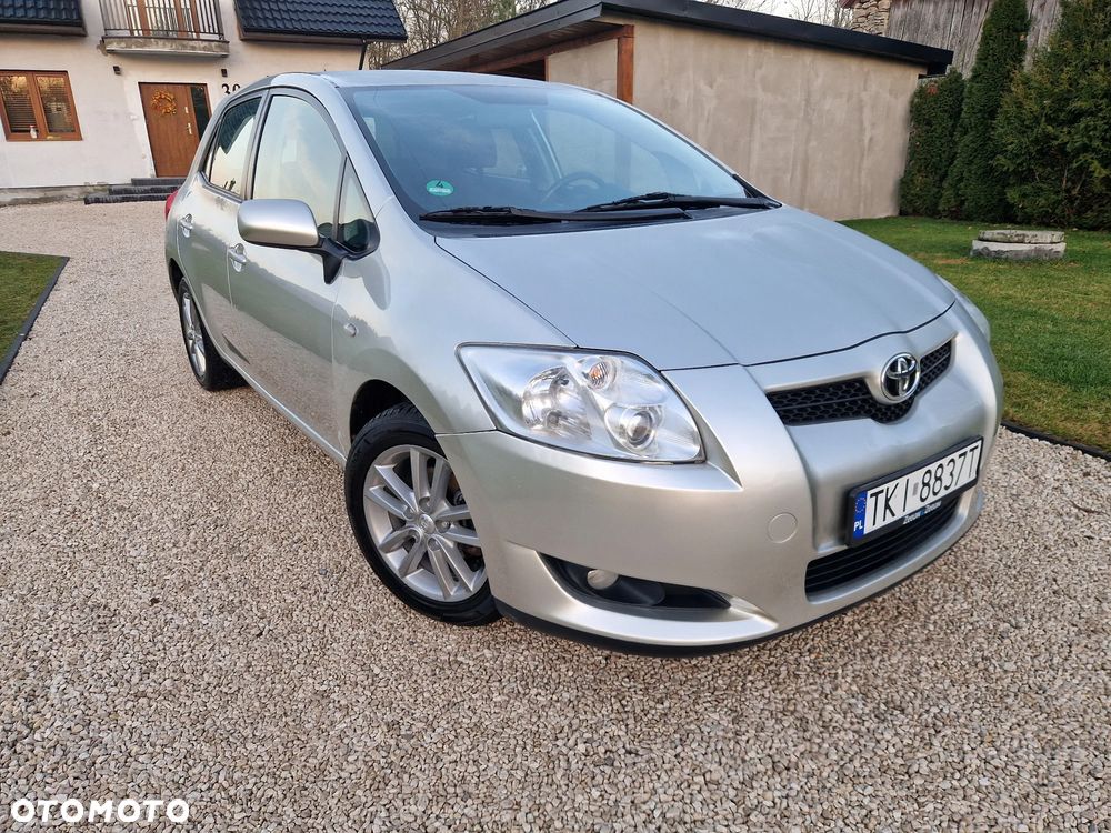 Toyota Auris 1.6 VVT-i Executive - 2
