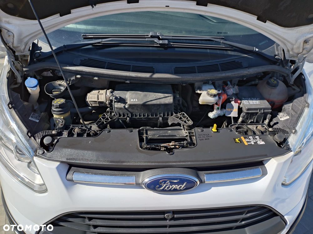 Ford Custom - 15