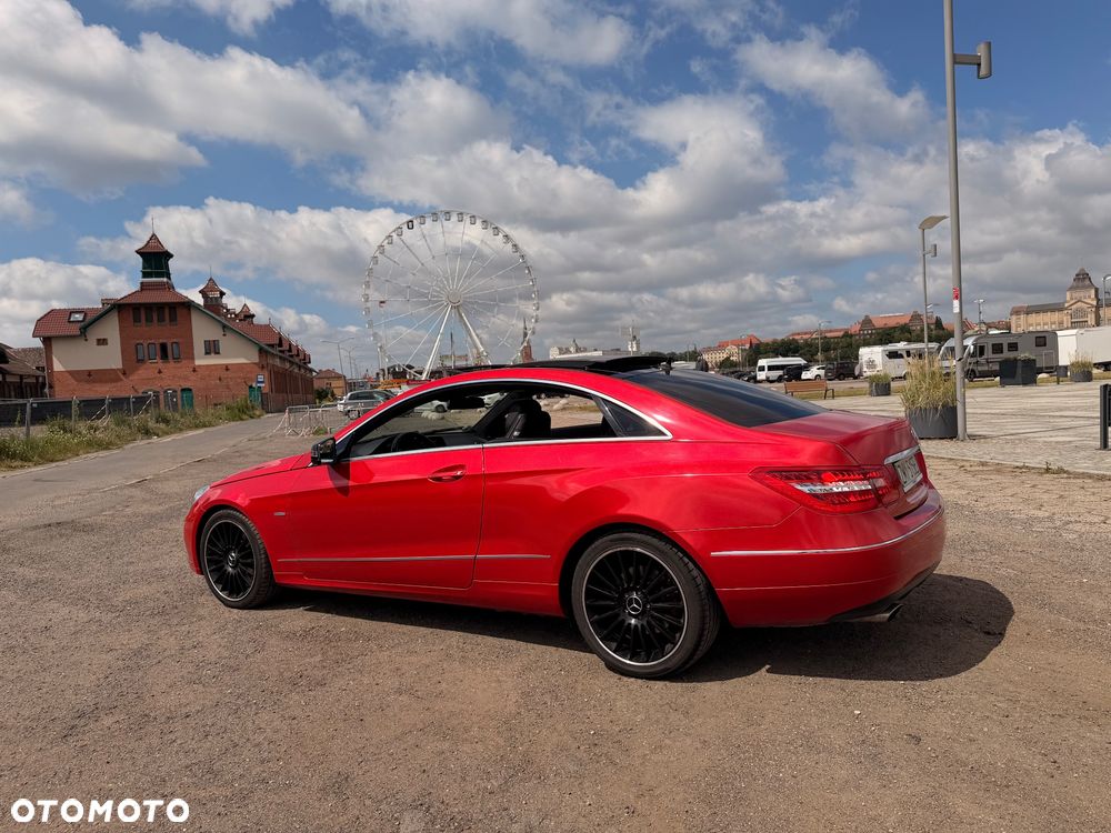 Mercedes-Benz Klasa E 250 CGI BlueEffICIENCY - 4