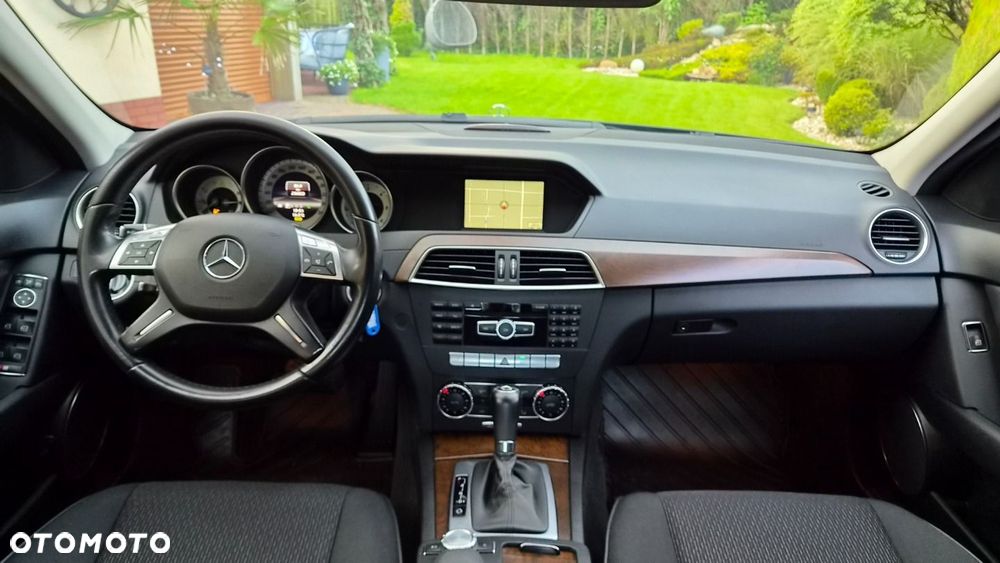 Mercedes-Benz Klasa C 220 CDI DPF (BlueEFFICIENCY) 7G-TRONIC Elegance - 21
