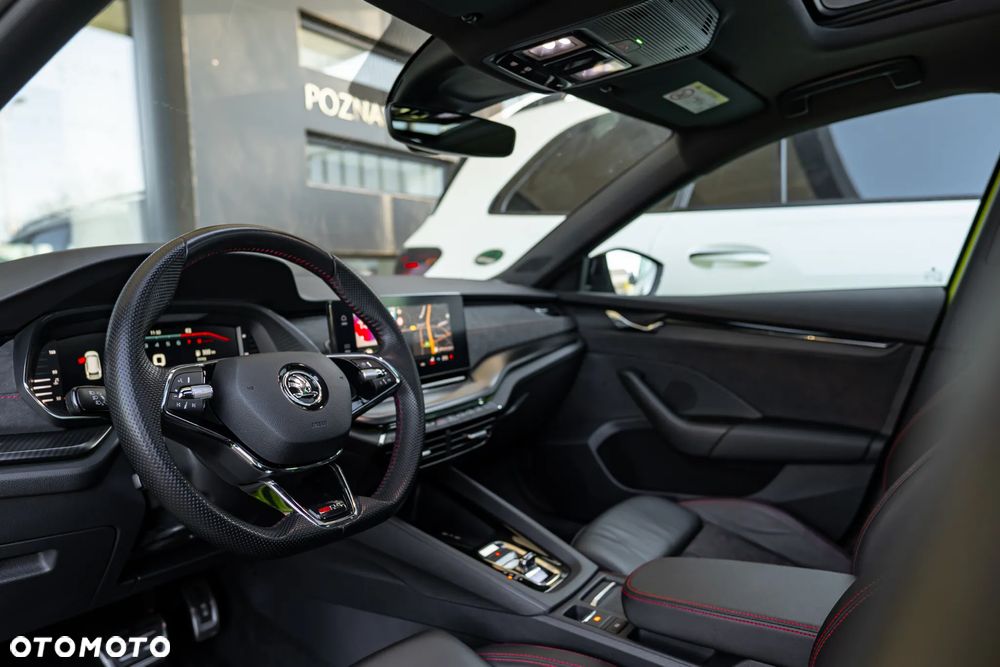 Skoda Octavia 2.0 TSI RS DSG - 34