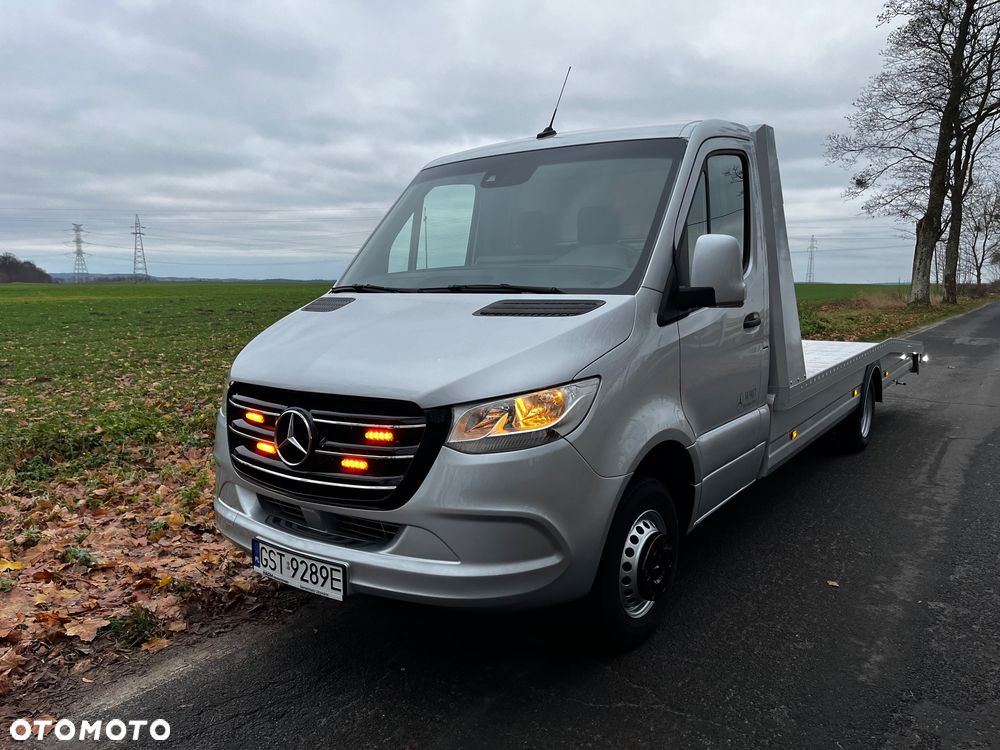 Mercedes-Benz Sprinter - 1