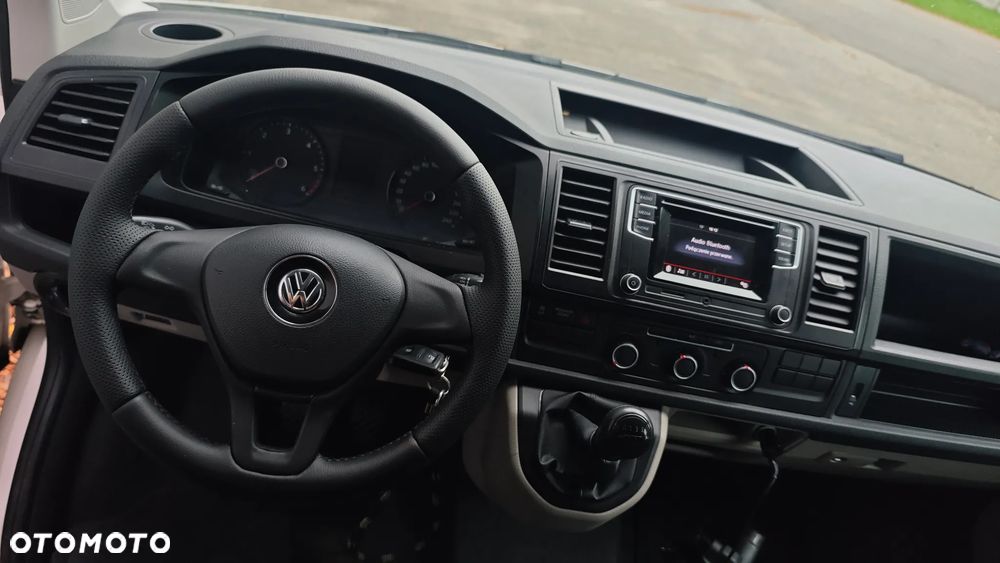 Volkswagen Transporter - 8