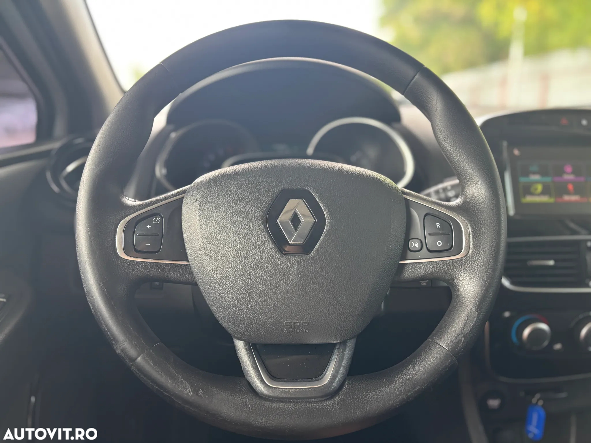 Renault Clio IV TCe Life - 18