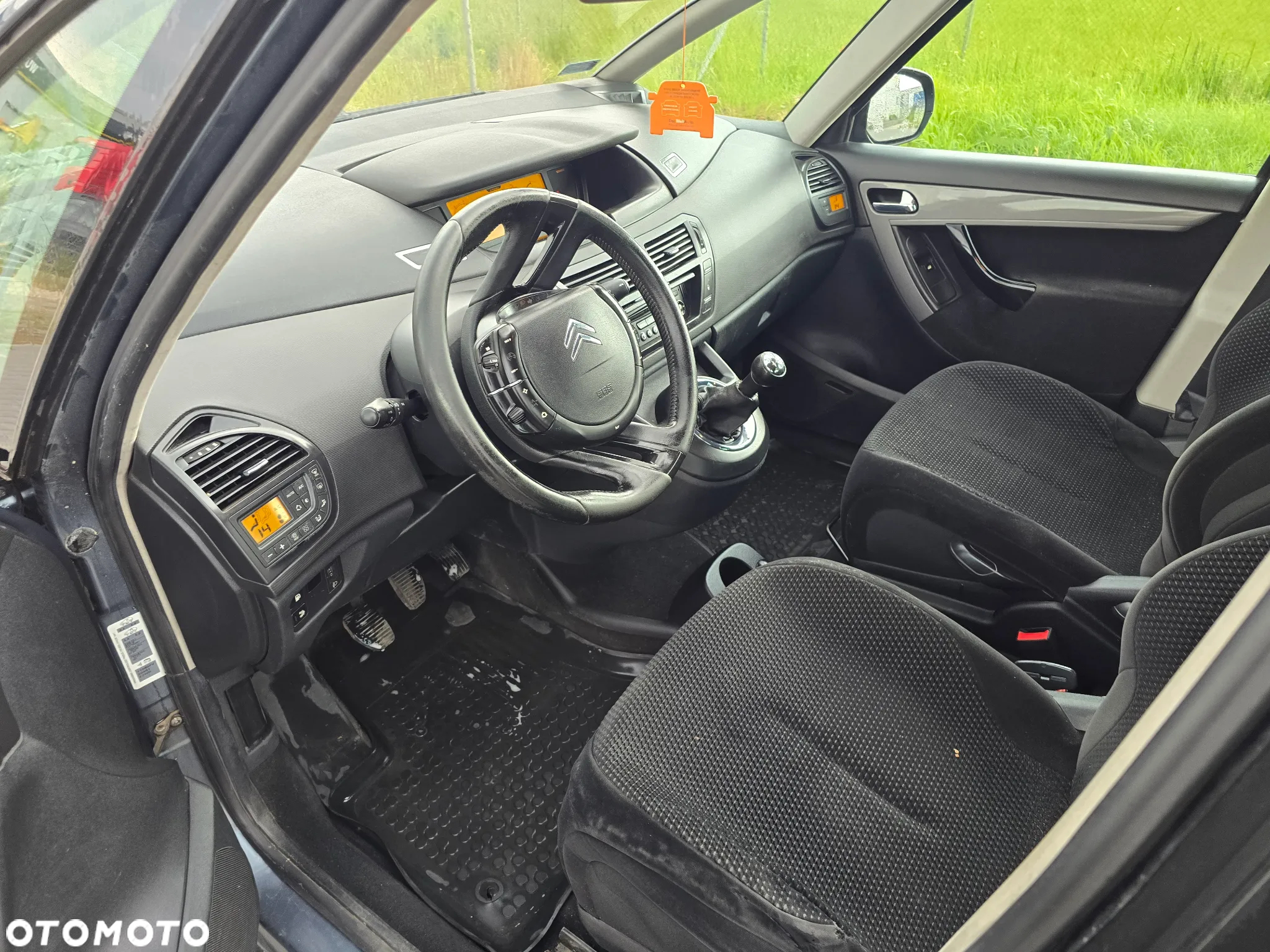 Citroën C4 1.6 HDi FAP Confort - 6