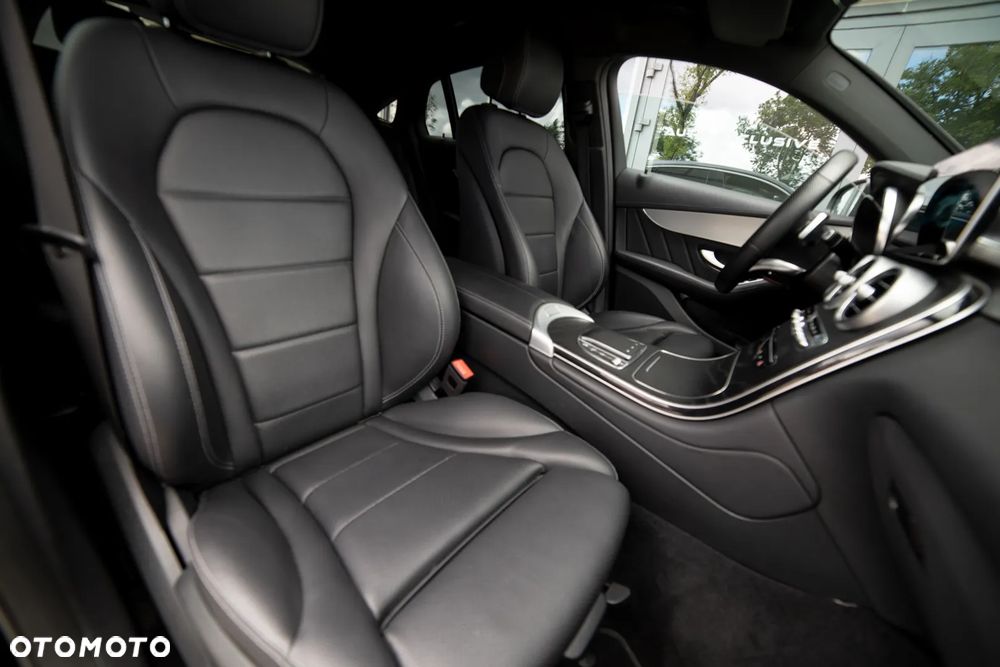 Mercedes-Benz GLC - 29