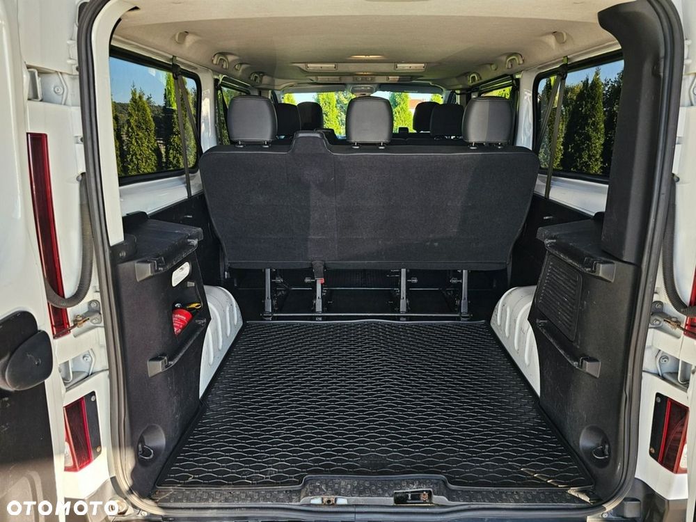 Renault Trafic - 26