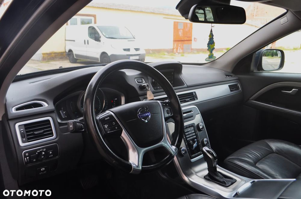 Volvo XC 70 D5 AWD Geartronic Black Edition - 12