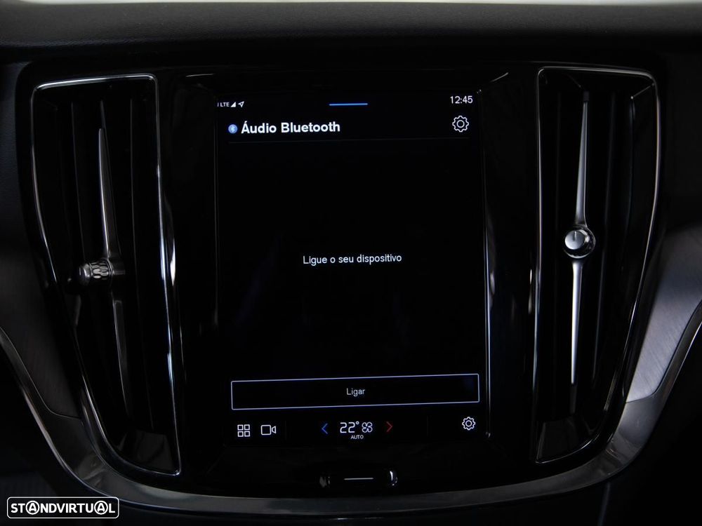 Volvo V60 2.0 T6 AWD TE Essential - 19