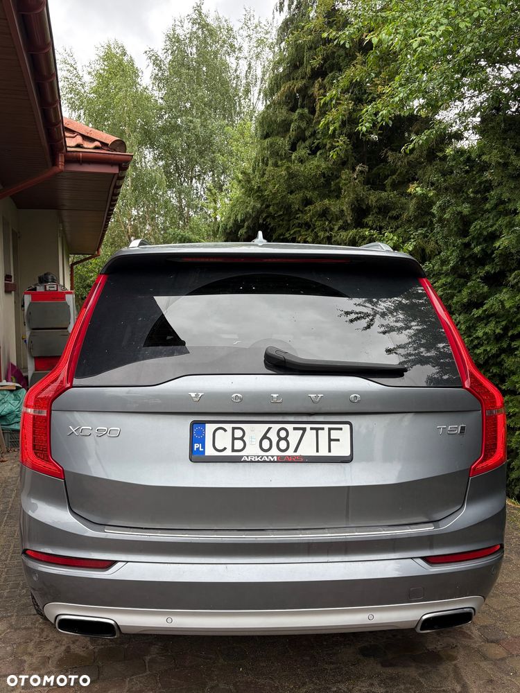 Volvo XC 90 - 21