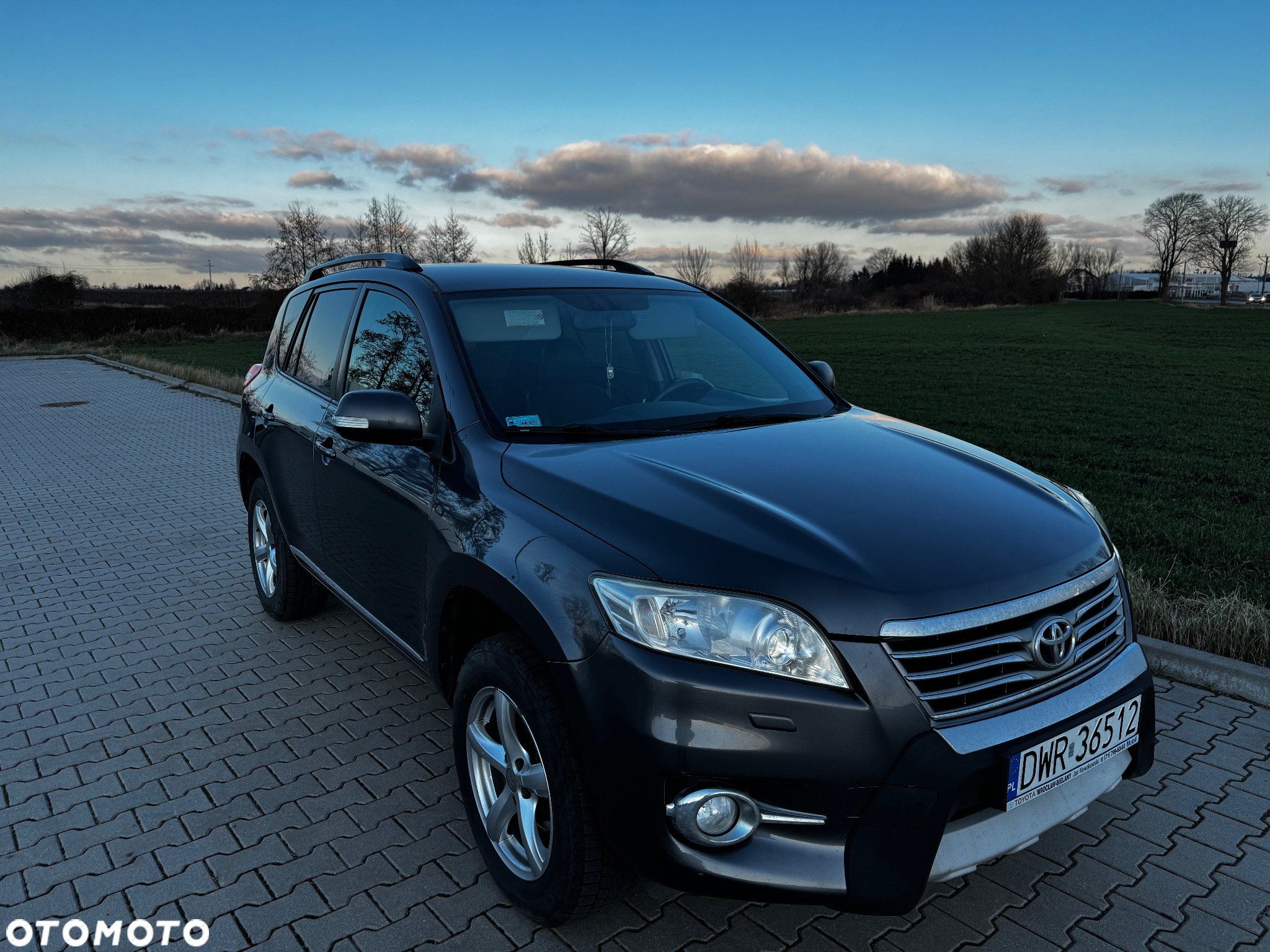 Toyota RAV4 - 11