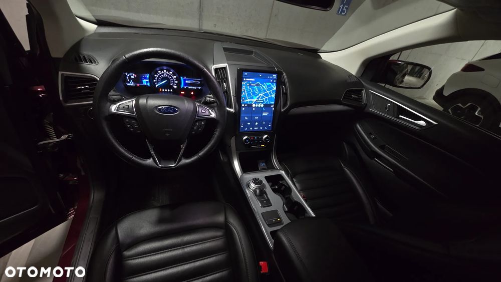 Ford Edge - 8