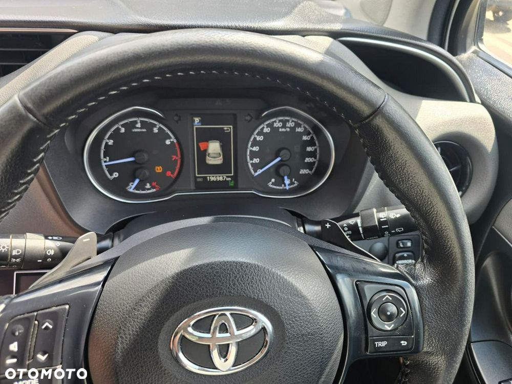 Toyota Yaris - 13
