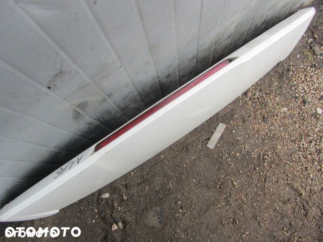 MERCEDES A 176 lotka tylnej klapy STOP biała