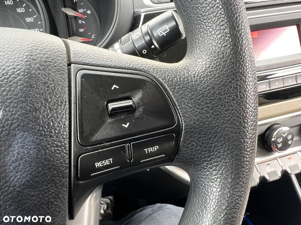 Kia Rio 1.4 M - 24
