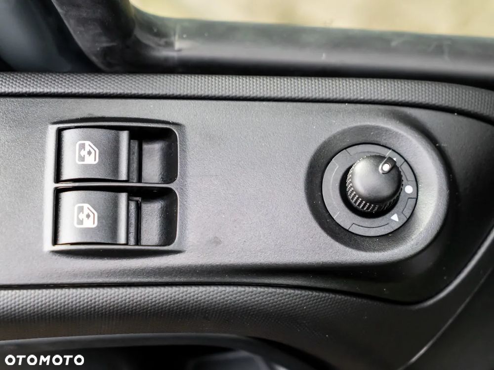 Iveco Daily 35S18HA8V 3.0 L4H2 - 11