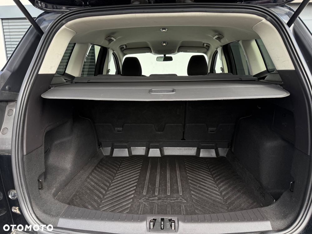 Ford Kuga 1.5 EcoBoost 2x4 Trend - 33