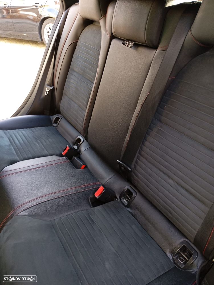 Mercedes-Benz CLA 200 d Shooting Brake AMG Line Aut. - 18