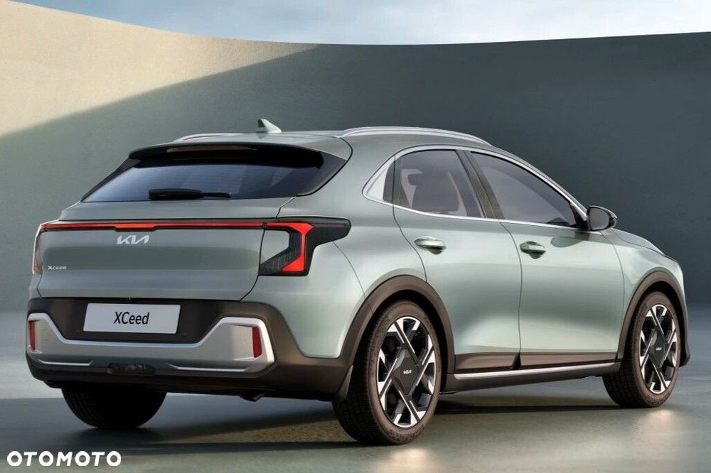 Kia XCeed 1.6 T-GDI Business Line DCT - 10